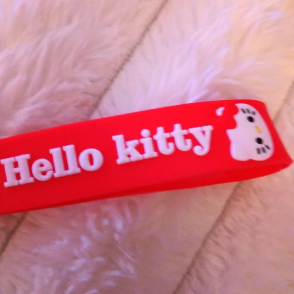 Hello Kitty Keychain - Picture 5 of 7